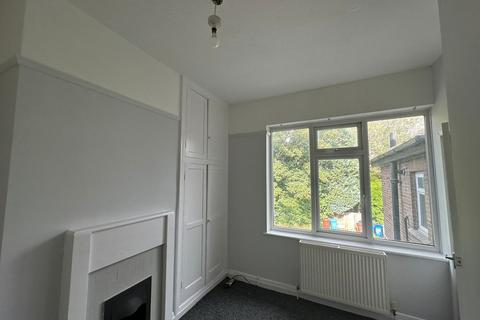 2 bedroom apartment to rent, Manchester, Manchester M23