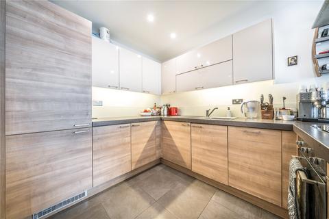 1 bedroom apartment to rent, Riverwalk Apartments, London E9