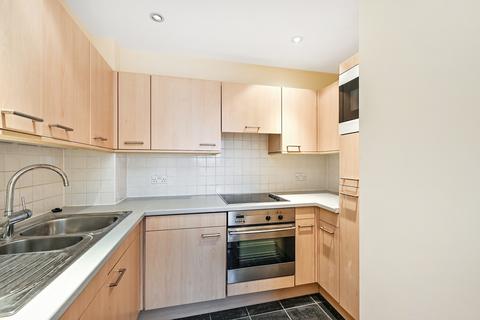 2 bedroom apartment to rent, Buckingham Palace Road, Westminster SW1W