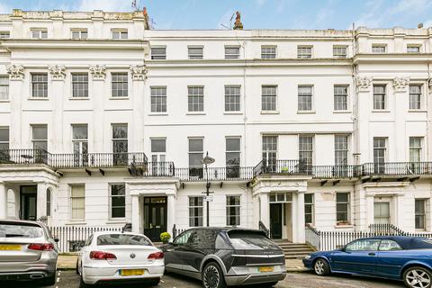 3 bedroom flat for sale, Sussex Square, Brighton, BN2
