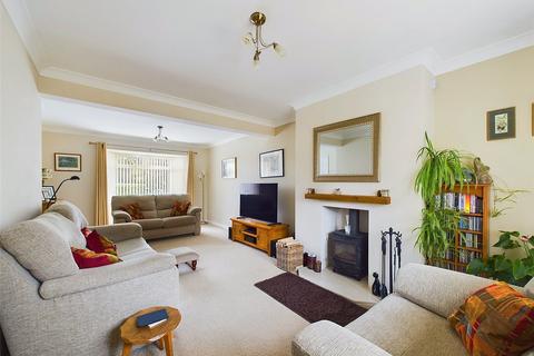 4 bedroom semi-detached house for sale, Randwick Road, Tuffley, Gloucester, Gloucestershire, GL4