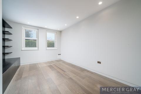 3 bedroom flat to rent, Fitzjohns Avenue, London NW3