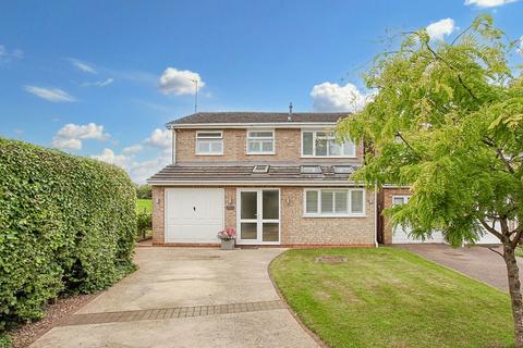 4 bedroom detached house for sale, Hyde Grove, Bloxham