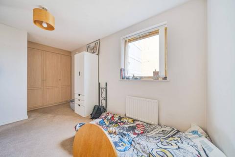 2 bedroom flat to rent, Maritime Quay, Canary Wharf, London, E14