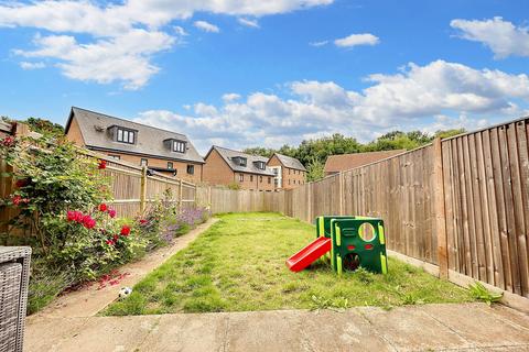 2 bedroom terraced house for sale, Kilnwood Avenue, Burgess Hill, RH15