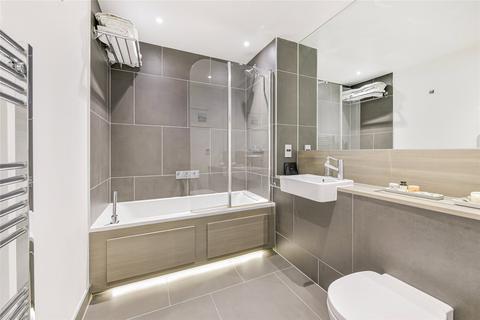 2 bedroom apartment to rent, Hyde Lane, London, SW11