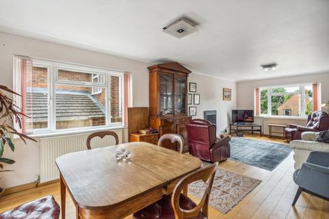 12 Chiltern Road, Marlow, SL7 2PP