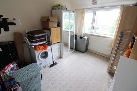 38 Wheathead Crescent, Keighley, BD22 6LX
