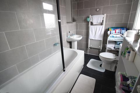 38 Wheathead Crescent, Keighley, BD22 6LX