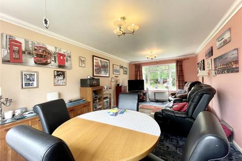 2 bedroom bungalow for sale, Alexander Close, Christchurch BH23