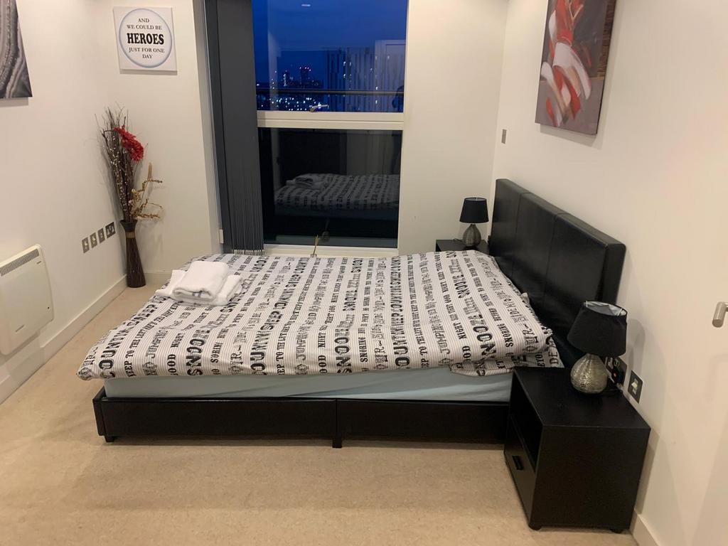 Apartment in Salford - View 4