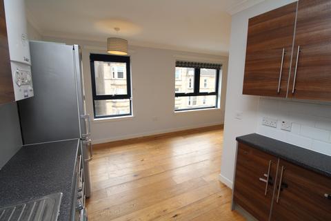 2 bedroom apartment to rent, Oban Drive, Glasgow G20
