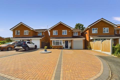 4 bedroom detached house for sale, Low Fold Close, Worcester, Worcestershire, WR2