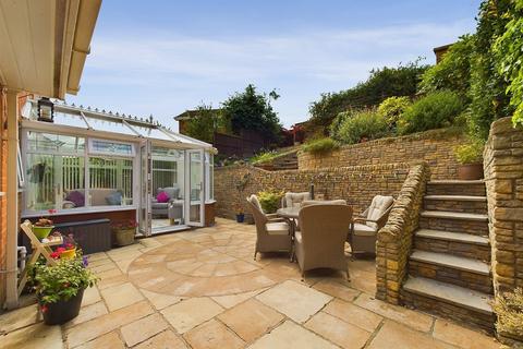 11 Low Fold Close, Worcester, WR2 5UE