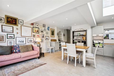 2 bedroom apartment for sale, Eland Road, SW11