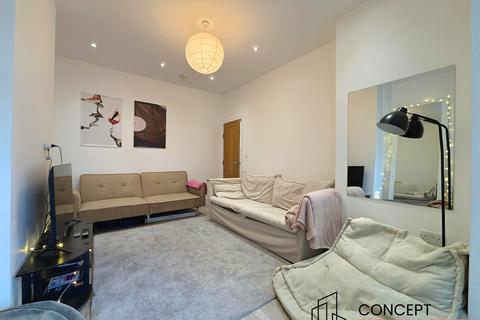 3 bedroom terraced house to rent, Ipswich Road, Tooting, SW17