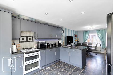 3 bedroom terraced house for sale, Freeman Close, Colchester, Essex, CO4