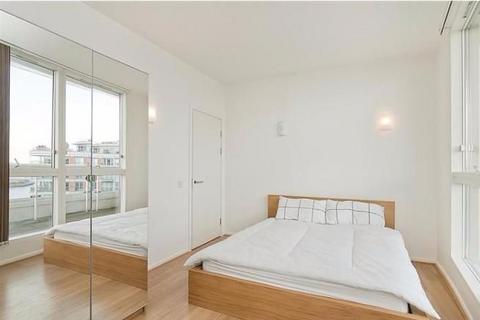 2 bedroom flat to rent, Aurora Building, Blackwall Way E14