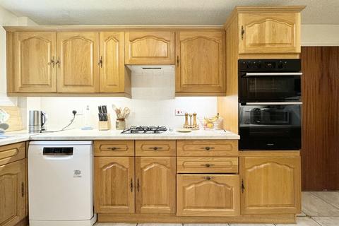 4 Bunyan Close, Tring, HP23 5PS