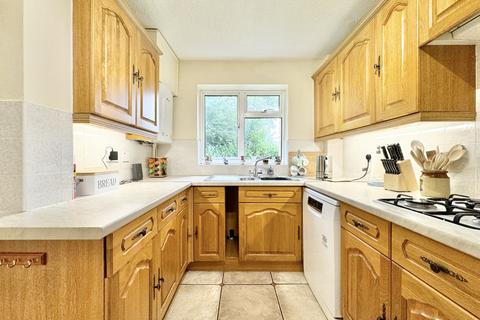 4 Bunyan Close, Tring, HP23 5PS