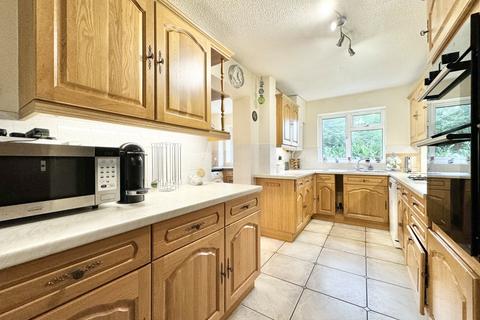 4 Bunyan Close, Tring, HP23 5PS