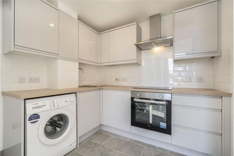 Flat 2, 24 Wemyss Road, London, SE3 0TG