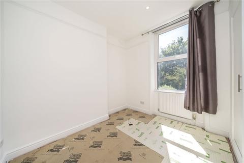 Flat 2, 24 Wemyss Road, London, SE3 0TG