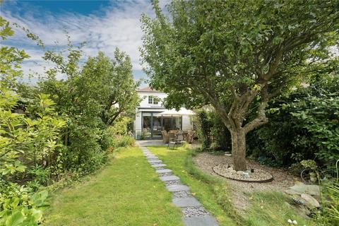 46 Winterdown Road, Esher, KT10 8LP