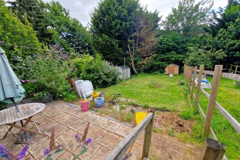 97 Barley Mount, Exeter, EX4 1RR