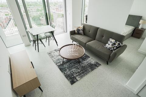 Studio to rent, Silk District, London E1