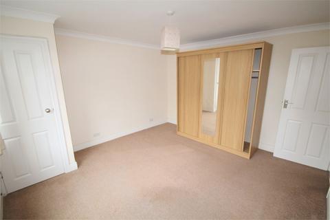 2 bedroom ground floor flat to rent, Grassingham Road, Chalfont St Peter SL9