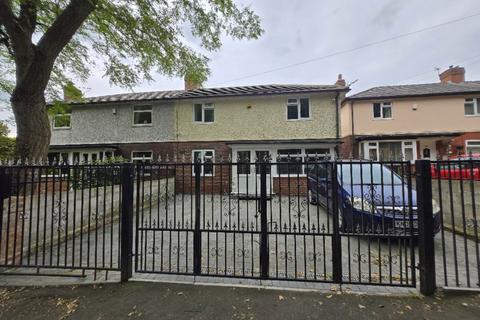 3 bedroom semi-detached house for sale, Leeds Rd, Liversedge