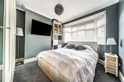 3 bedroom end of terrace house for sale, Bastion Road, London