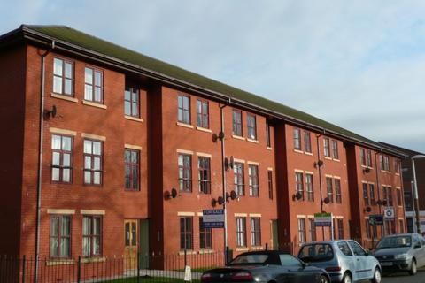 2 bedroom flat to rent, HUdson Court, Ardwick Green North, Manchester, M12 6ER