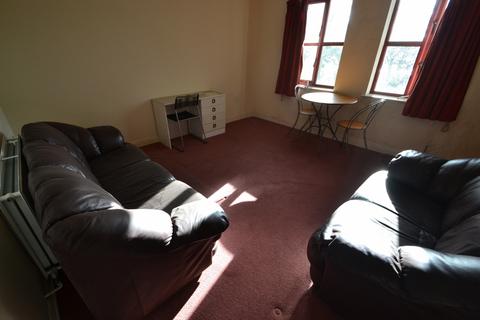 2 bedroom flat to rent, HUdson Court, Ardwick Green North, Manchester, M12 6ER