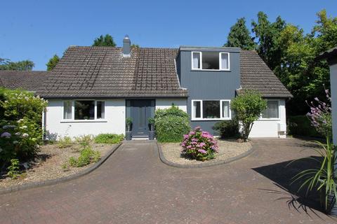 4 bedroom bungalow for sale, Towers Close, Kidderminster, DY10