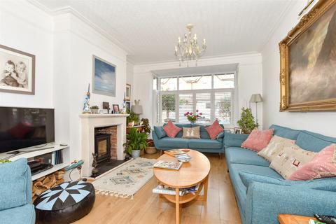 4 bedroom terraced house for sale, Queen Street, Littlehampton, West Sussex