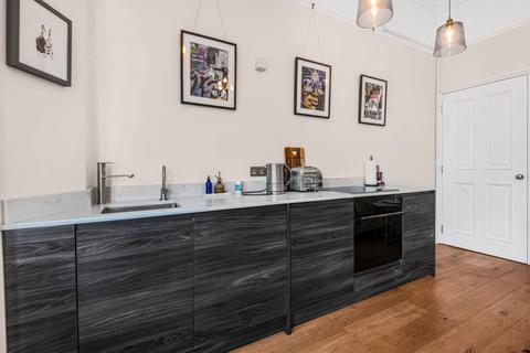 Flat 3, 7 Albert Road, Brighton, BN1 3RL