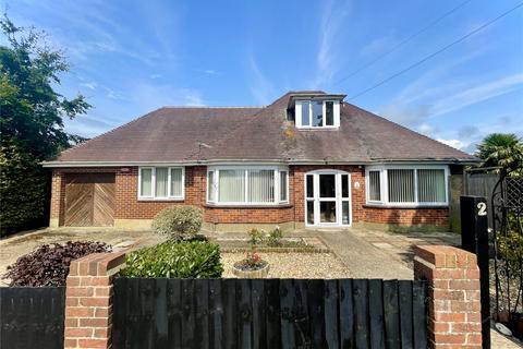 3 bedroom detached house for sale, Warren Avenue, Christchurch BH23