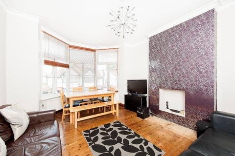 2 bedroom flat to rent, Nibthwaite Road, Harrow, HA1