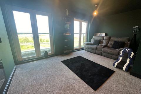76 Kestrel Road, Corby, NN17 5FP