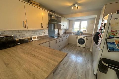 76 Kestrel Road, Corby, NN17 5FP