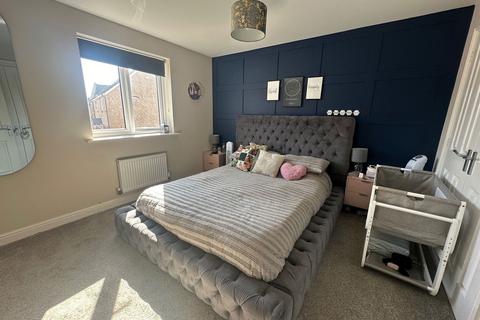 76 Kestrel Road, Corby, NN17 5FP