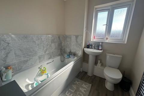 76 Kestrel Road, Corby, NN17 5FP