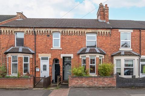 2 bedroom terraced house for sale, Hawthorn Road, Kettering NN15