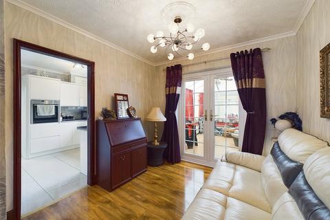 57 Underhill Road, Matson, Gloucester, GL4 6HD