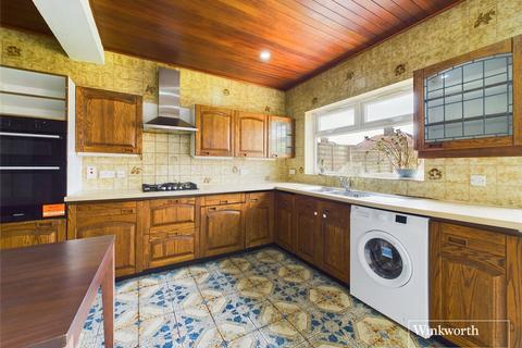 3 bedroom semi-detached house for sale, Melrose Gardens, Middlesex HA8