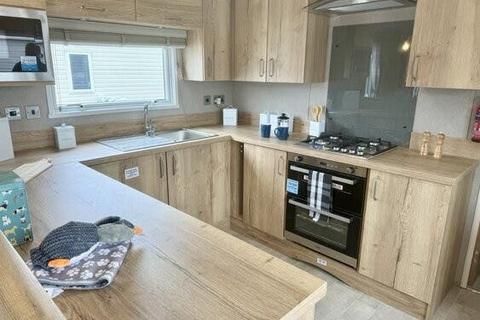 2 bedroom lodge for sale, West Mersea Holiday Park