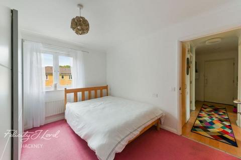 Flat 2, 45 Eastway, London, E9 5JP