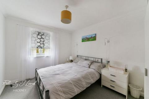 2 bedroom flat for sale, Eastway, Hackney, E9